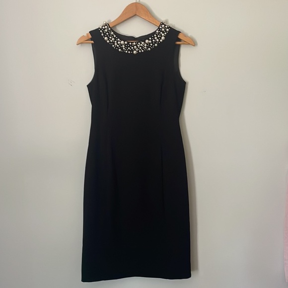 Ellen Tracy Black Dress Pearl Neckline Size 6 - Picture 2 of 6